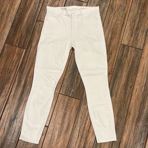 Gap white high waisted true skinny size 29 jeans